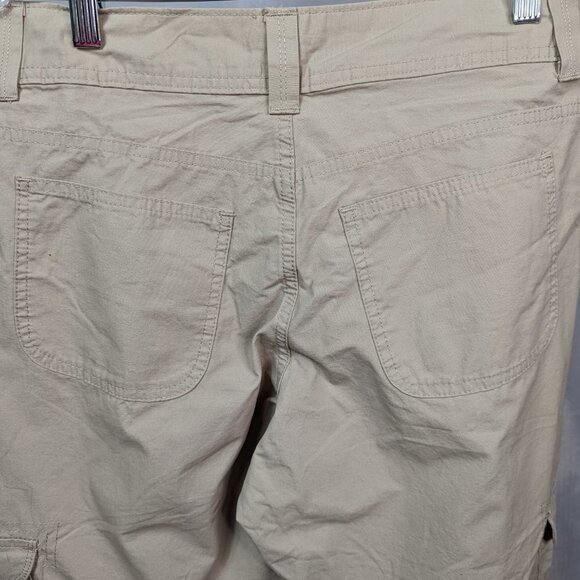 RIDERS BY LEE Cargo Slimming Cotton Capris Light Khaki Size 8M NWOT - Picture 13 of 15
